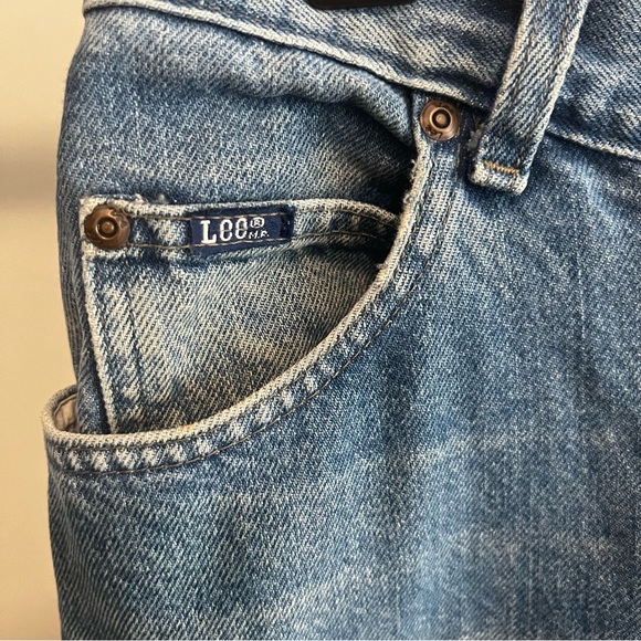Vintage 90’s Lee Original Jeans | High waisted mom jeans | Light denim in SZ 12M - Picture 5 of 13